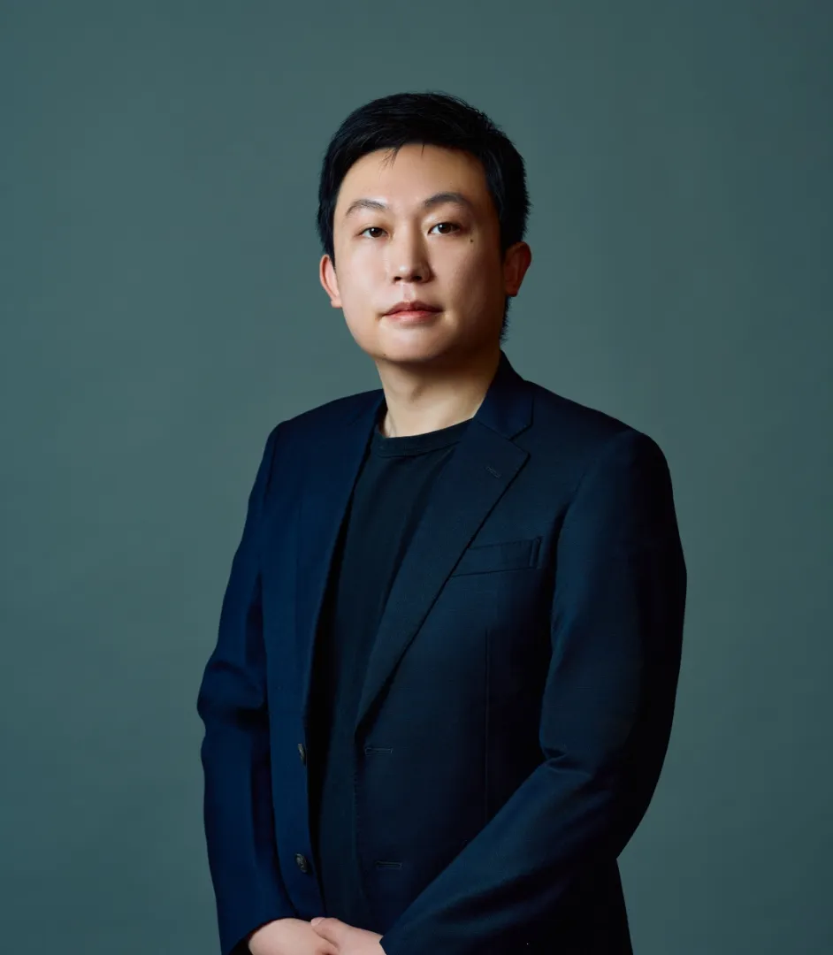 李 昂